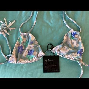 Acacia swimwear Cannons Top size Large Blue Cherry